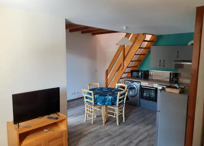 Appartement Agreable A 5 Mn Du Centre Du Village